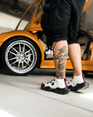 Engine on, ink out, sneakers loud. ✌️ #doublered #hyperred #doubleredcarsmuseum